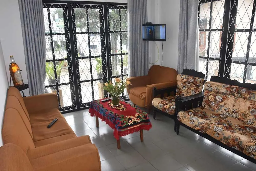 Guest house Nuwaraeliya Kings Court Hotel Nuwara Eliya Sri Lanka